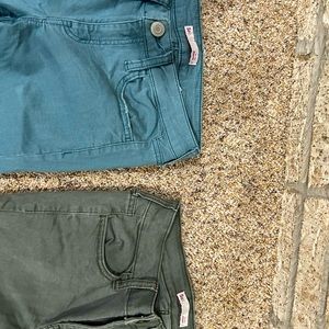 Beautiful Size 3 Skinny Jeans by SO! Great Deal! Perfect Gift!